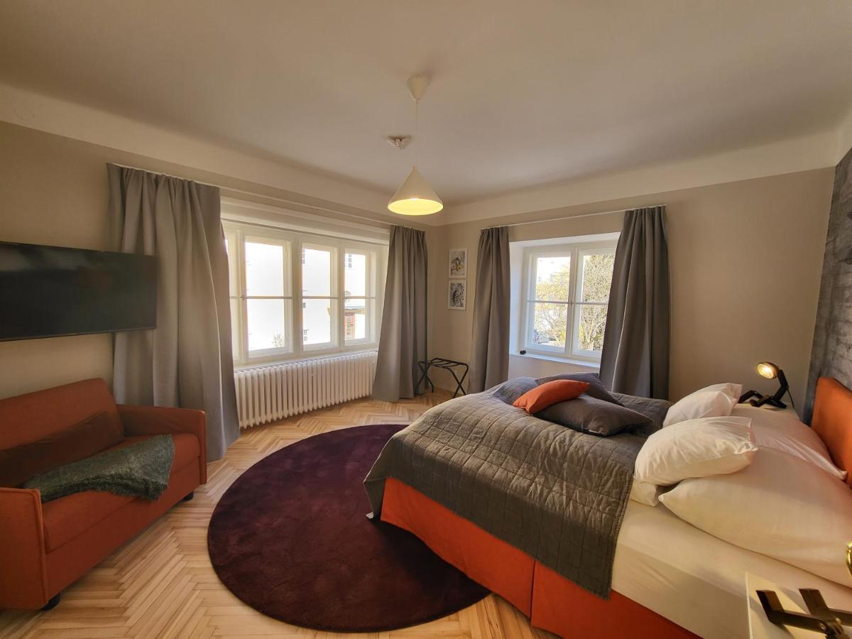 Orange Flat By Grazrentals Highest Standard & Free Parking *