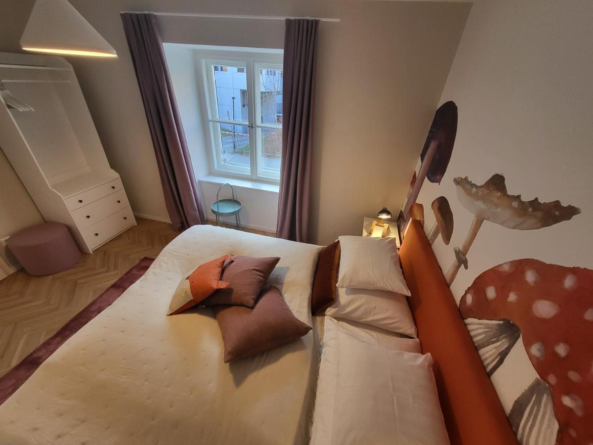 Orange Flat By Grazrentals Highest Standard & Free Parking *